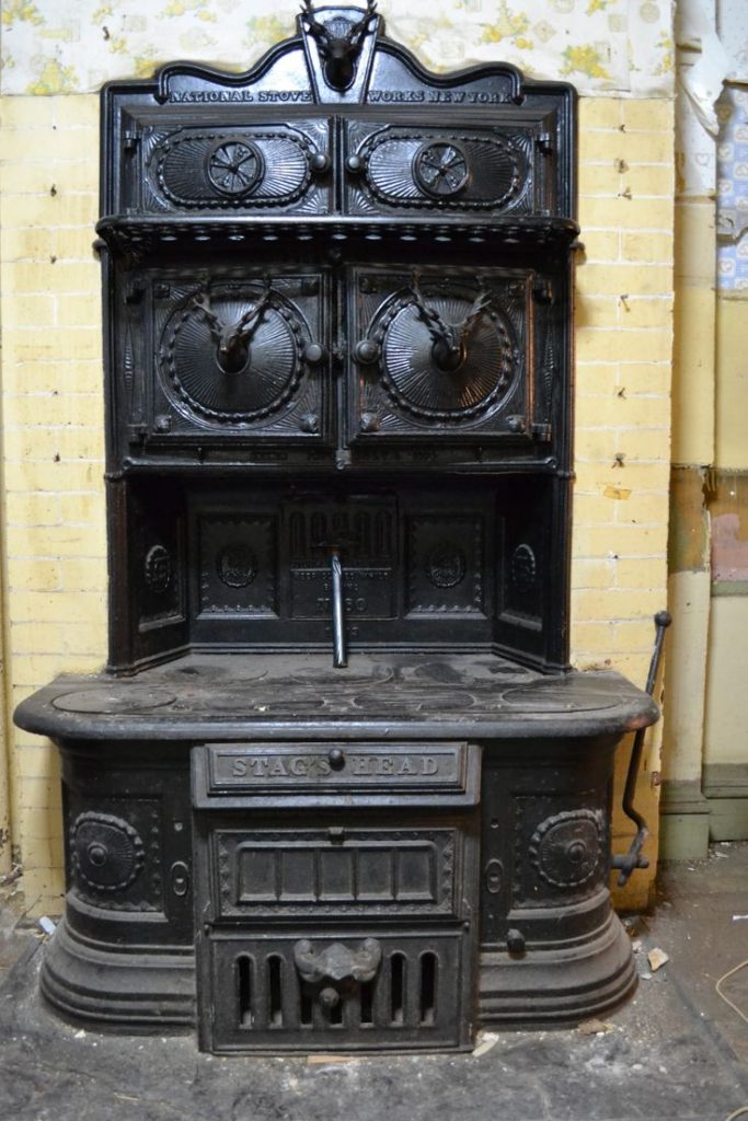 Cast Iron Kitchen Sinks