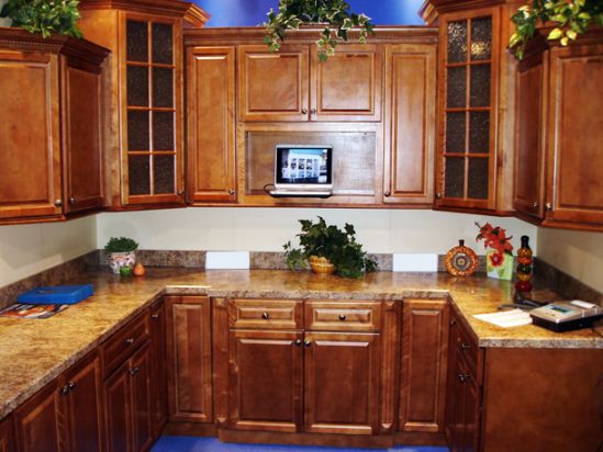 Kitchens with maple cabinets