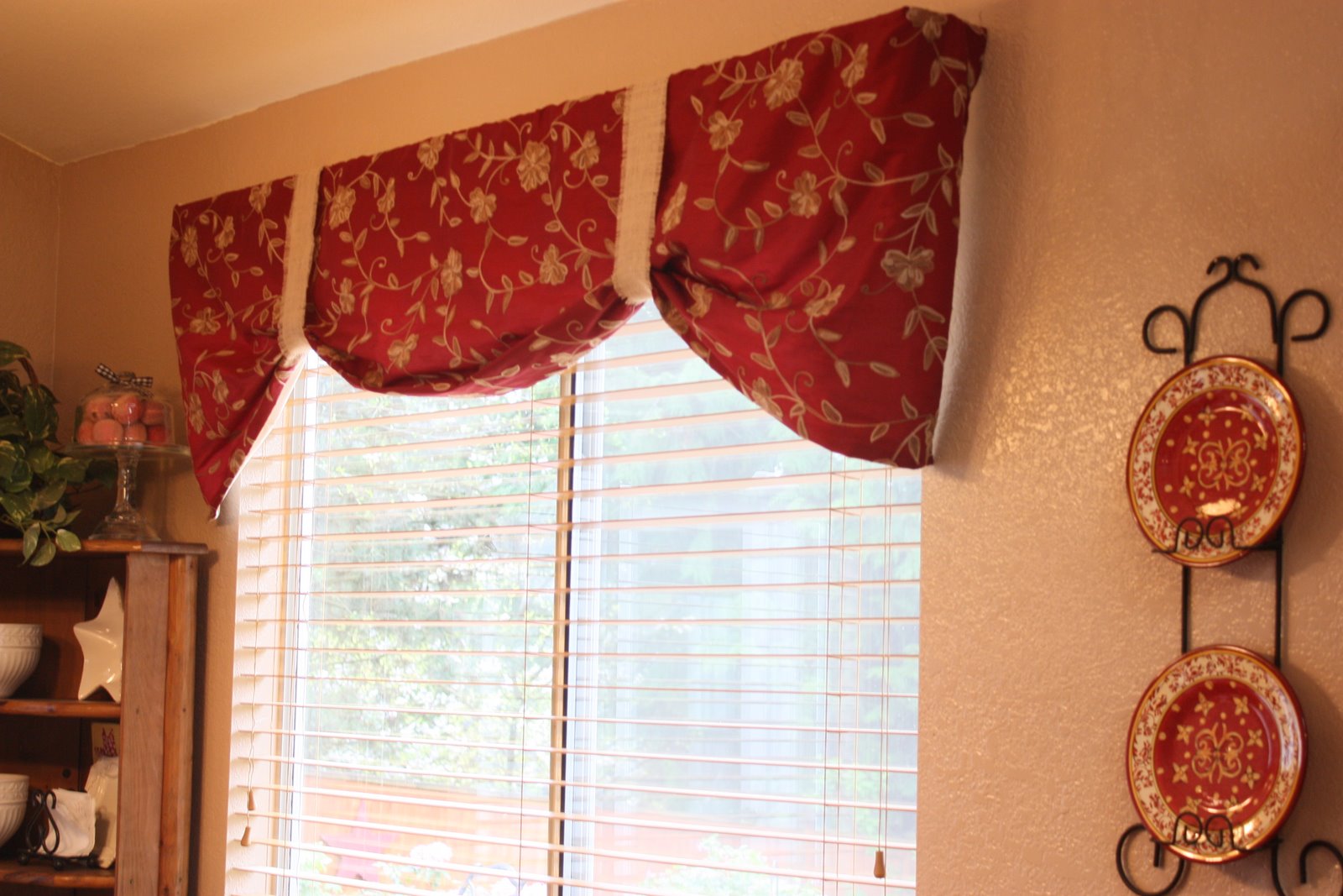 Kitchen valances ideas