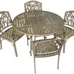 patio-tables-and-chairs